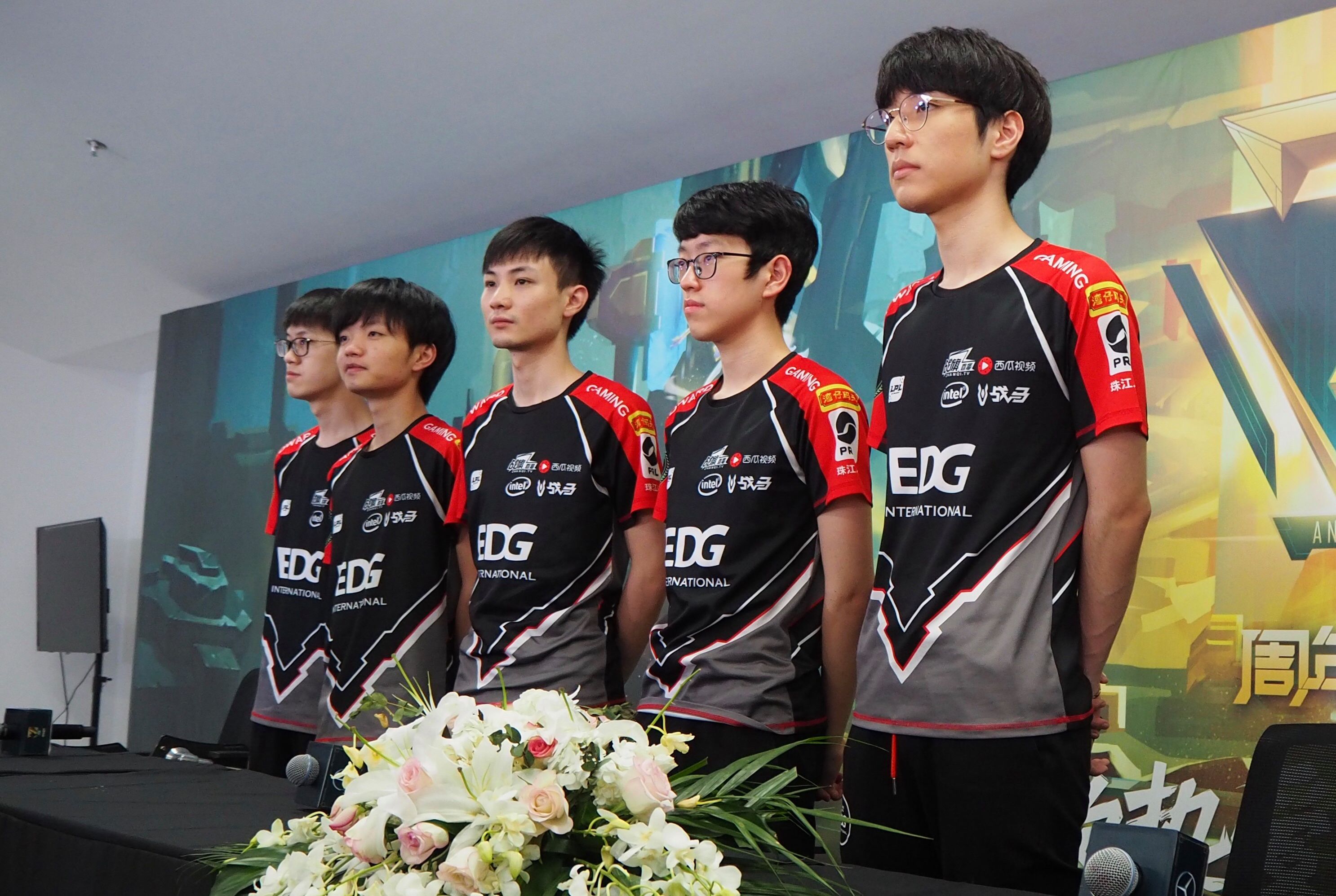 九游娱乐- 刷新纪录引爆全场！，穆古鲁扎意外战胜C9比赛高潮迭起