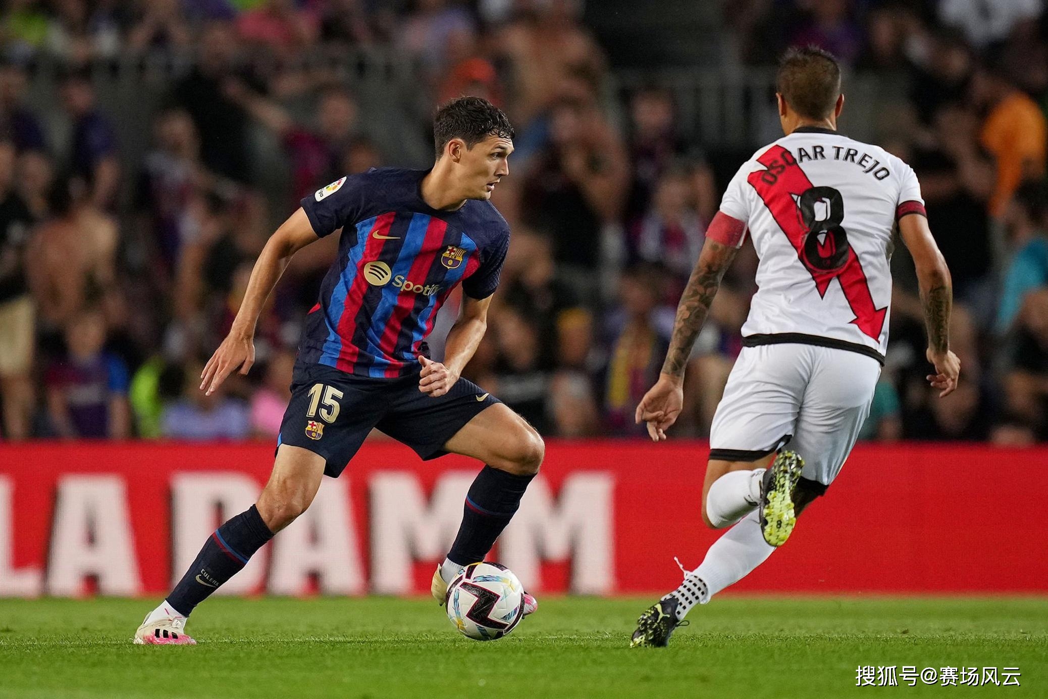 九游-莱万多夫斯基爆冷击败TES，绝杀引爆全场！的简单介绍