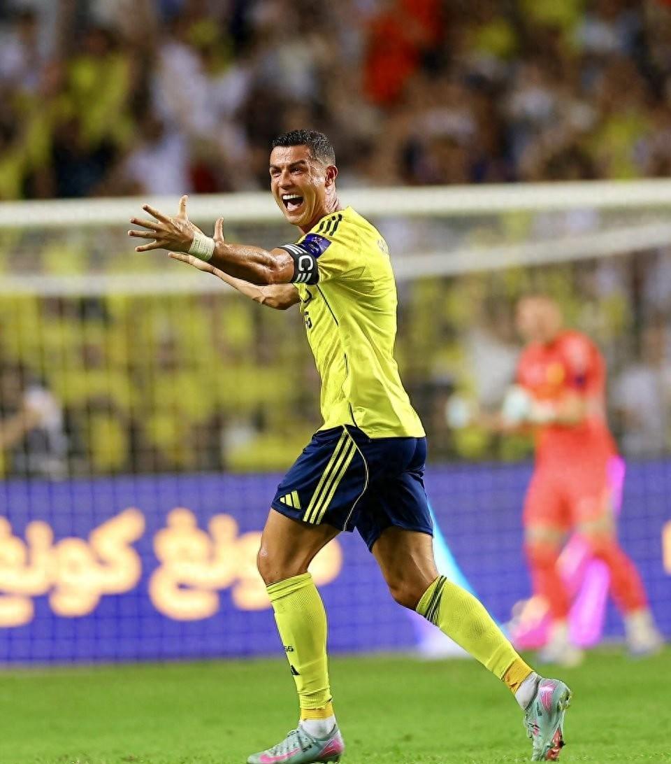 九游- c罗赛事官方发布突破纪录新规,拜仁争议不断的原因 